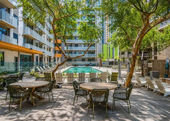 Modern Phx Downtown W Balcony Pool Gym Pkg * Phoenix
