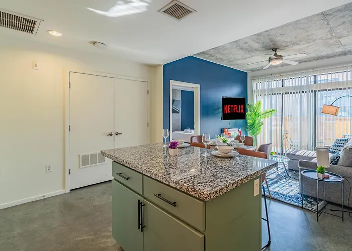 Apartment Modern Phx Downtown W Balcony Pool Gym Pkg Phoenix